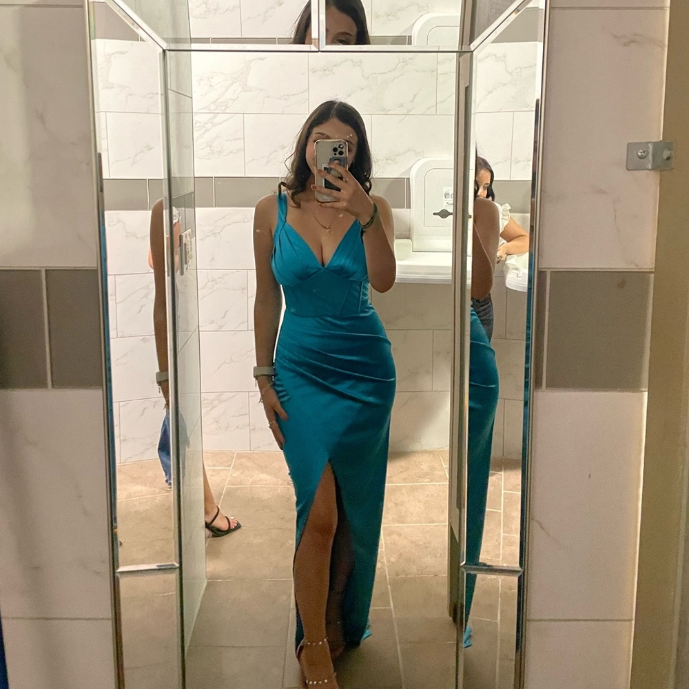 a dress long turquoise sizes small used ones super long